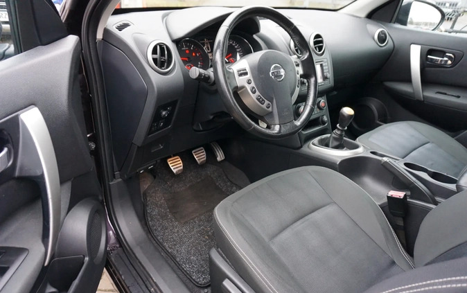 Nissan Qashqai+2 cena 33900 przebieg: 242000, rok produkcji 2011 z Lębork małe 301